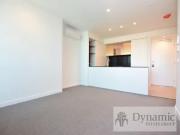 Deal! 2511/228 La Trobe Street, Melbourne Apartment for...