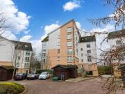 Deal! 2 BA 2 bedroom flat for rent in Shaw Crescent,...