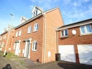 Just in! 2 BA 4 bedroom semi detached house for rent in...