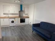 Deal! 2 bedroom apartment for rent in Church Road LF, Lower.