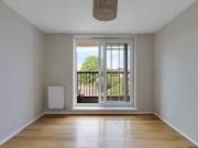 Cheap 2 bedroom apartment for rent in Croydon Road,...