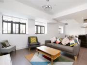 Cozy 2 bedroom apartment for rent in Electricity House,...