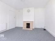 Rental! 2 bedroom apartment for rent in Kinson Road,...