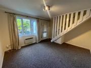 Just in! 2 bedroom end of terrace house for rent in...