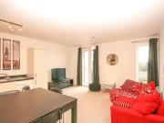 Cheap 2 bedroom flat for rent in Penn Way, Welwyn Garden...