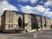Nice 2 BR Property to rent in Whitelaw Gardens,...