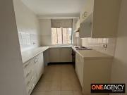 Nice 34/2 Riverpark Drive, LIVERPOOL Apartment for rent...