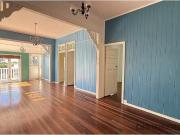 Deal! 37 Dutton Street, Coolangatta House for rent...