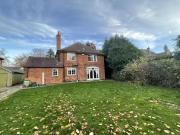 Charming 3 BA 3 bedroom Detached House to rent,...