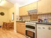 Cheap 3 bedroom end of terrace house for rent in Filton...