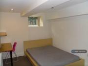 Just in! 3 bedroom flat for rent in Ashgrove, Bradford, BD7