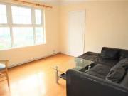 Cozy 3 bedroom flat for rent in Chislehurst Road,...