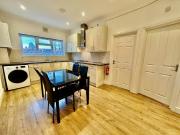 NEW 3 Bedroom Property London Central Line Zone 2