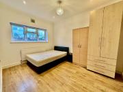 NEW 3 Bedroom Property London Central Line Zone 2