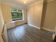 Charming 3 bedroom terraced house for rent in Conway...