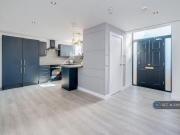 Charming 3 bedroom terraced house for rent in Manningham...