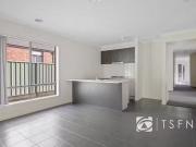 Rental! 3 Ridge Place, Golden Square, VIC 3555