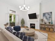 Just in! 4/289 Edgecliff Road, Woollahra, NSW 2025