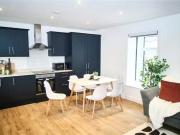 Deal! 4 bedroom flat for rent in West Street, Bristol, BS3