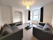 Unique 4 bedroom terraced house for rent in Chatsworth...