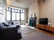 Just in! 4 BR 4 rooms apartment in Willesden Green