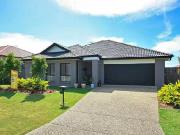 Nice 4 BR 50 Palma Crescent, Varsity Lakes, QLD 4227