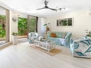 Cozy 5/2981 Surfers Paradise Boulevard, Surfers...