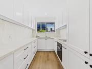 Unique 5/41 Burra Street, Surfers Paradise, QLD 4217