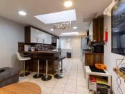 Just in! 5 BA 5 bedroom terraced house for rent in...