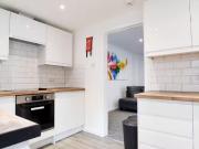 Rental! 5 bedroom semi detached house for rent in...