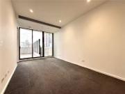 Unique 703/118 Kavanagh Street, Southbank Apartment for...