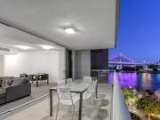 Unique 71/30 Macrossan Street, Brisbane City, QLD 4000