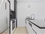 Nice 8/2 Light Street, Griffith Apartment for rent...