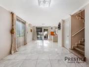 Just in! 9/4 Riverpark Drive, Liverpool, NSW 2170