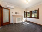 Just in! 976 Waugh Road, North Albury House for rent...