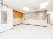 Unique A 124 W 8 Avenue, Vancouver, BC, V5Y 1N2...