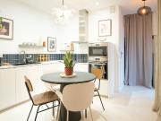 New air conditioned duplex Terrace, Lyon Amsterdam...