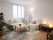 Small house with flowered courtyard completely peaceful!...