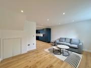 New Built 1 Bed Flat w/ Shared Roof Terrace