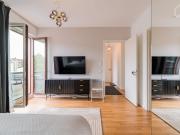 New charming modern flat, 1000 Mbps, with lift near...