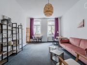 NEW: Cozy Retreat in Friedrichshain – With Balcony, 2...