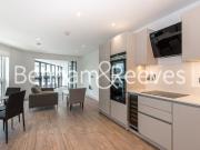 New Drum Street, Aldgate Place E1, 2 bed flat to rent,...