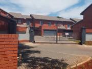 New duplex for sale in theresapark
