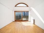 Cheap Flat to rent in Barbican, London EC2Y