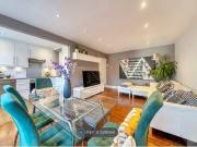 Rental! Flat to rent in Bron Court, London NW6