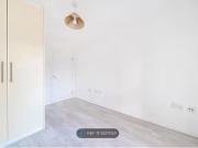 Nice Flat to rent in Domus Court, Edgware HA8