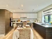 Just in! Flat to rent in Edgwarebury Lane, Edgware HA8
