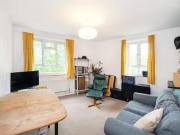 Rental! Flat to rent in Gascoyne House, Hackney E9