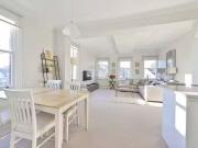 Cozy Flat to rent in High Street Wimbledon, Wimbledon...