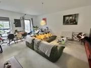 Cheap Flat to rent in Kinderlee Way, Chisworth, Glossop SK13